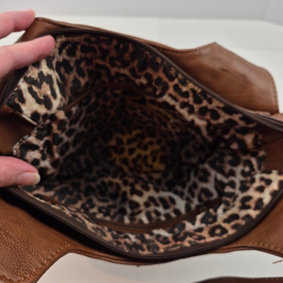 Clarks Brown Faux Leather Shoulder Bag Purse Leopard Lining Multi Pocket Satchel - Picture 11 of 16